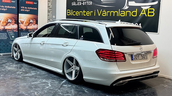 Mercedes-Benz E220 7 of 22