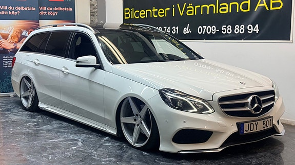 Mercedes-Benz E220 4 of 5
