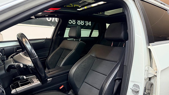Mercedes-Benz E220 17 of 22