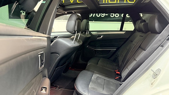Mercedes-Benz E220 19 of 22
