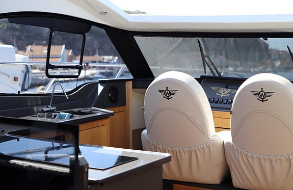 Westline 440 Sport Coupe 8 of 8