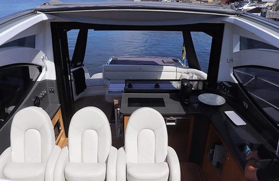 Westline 440 Sport Coupe 4 of 8