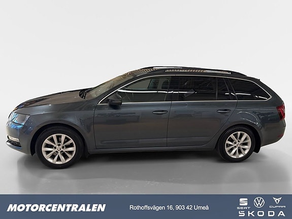 Skoda Octavia 2 of 5