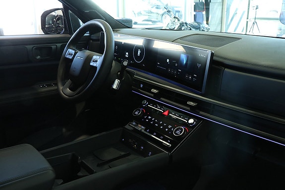 Hyundai Santa Fe 13 of 24