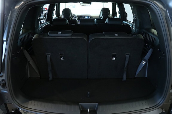 Hyundai Santa Fe 23 of 24