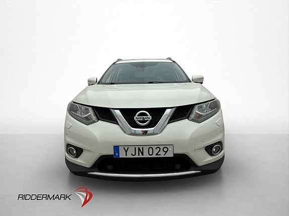 Nissan X-Trail 2 of 5