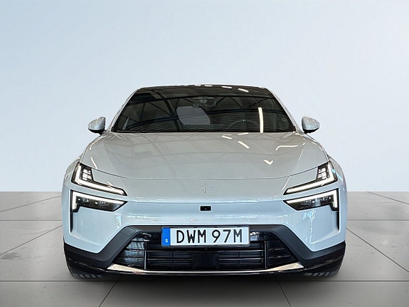 Polestar 4 2 of 26