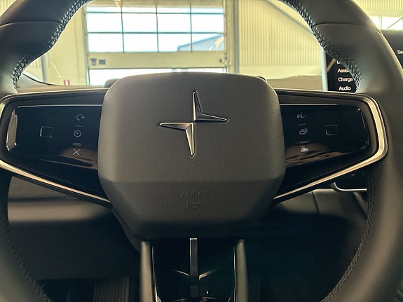 Polestar 4 23 of 26