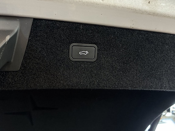 Polestar 4 18 of 26