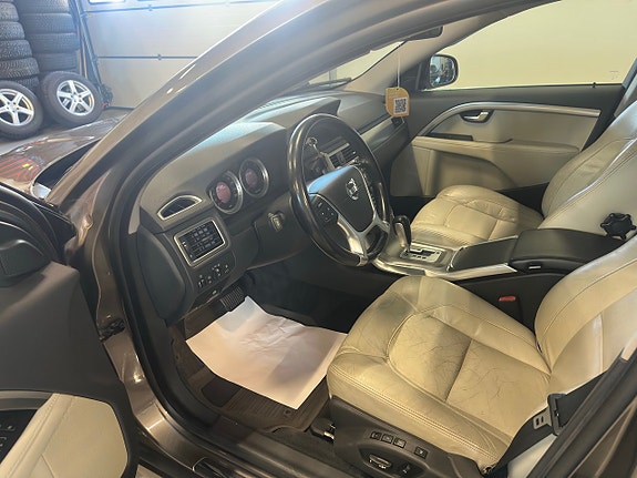 Volvo V70 14 of 18