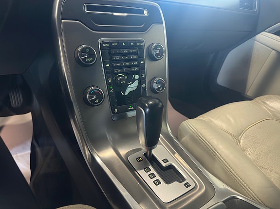 Volvo V70 16 of 18