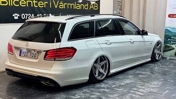 Mercedes-Benz E220 10 of 27