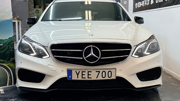 Mercedes-Benz E220 8 of 27