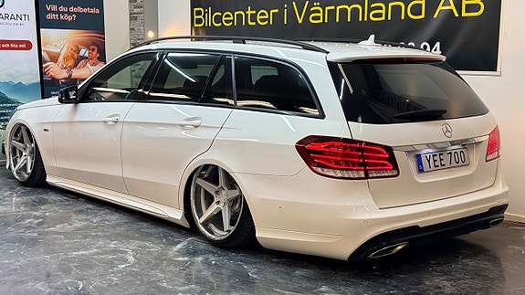 Mercedes-Benz E220 9 of 27