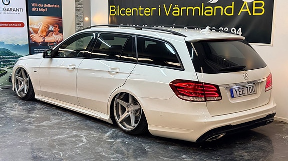 Mercedes-Benz E220 13 of 27