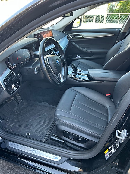 BMW 530e 5 of 5