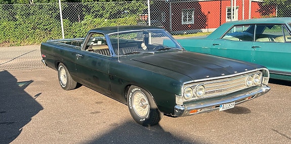 Ford Ranchero 2 of 5