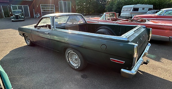 Ford Ranchero 4 of 5