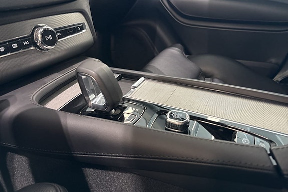 Volvo XC90 28 of 30