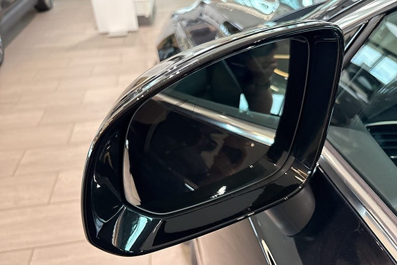 Volvo XC90 17 of 30