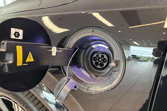 Volvo XC90 18 of 30