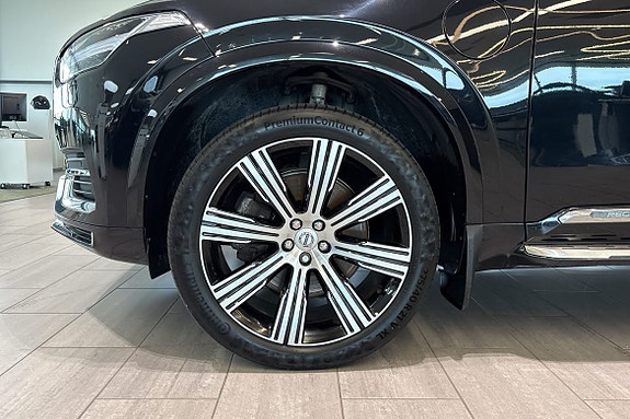 Volvo XC90 19 of 30