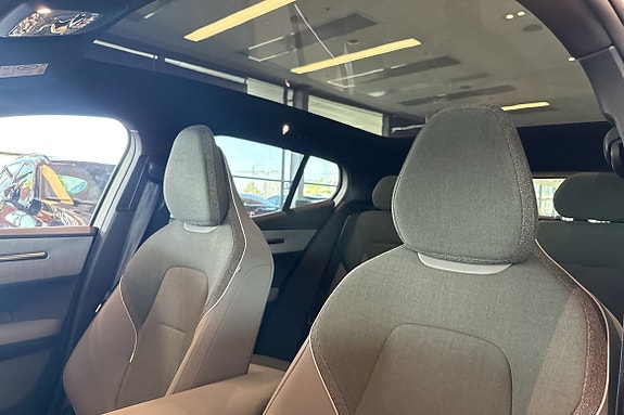 Volvo EX30 19 of 30