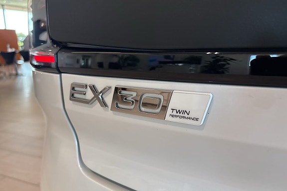 Volvo EX30 12 of 30