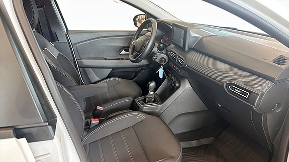 Dacia Sandero 3 of 5