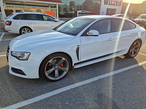 Audi A5 2 of 5