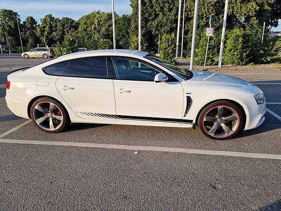 Audi A5 4 of 5