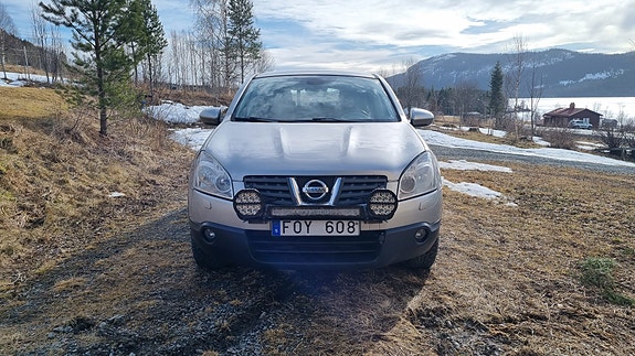 Nissan Qashqai 2 of 5