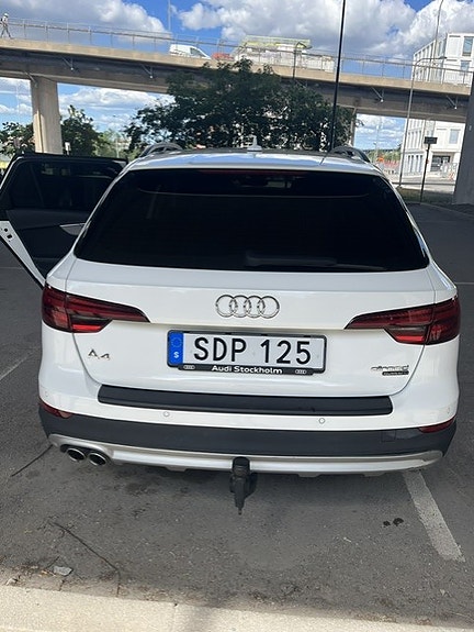 Audi A4 allroad 2 of 13
