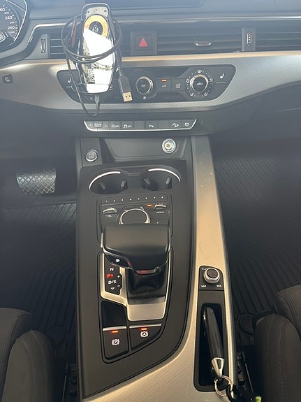 Audi A4 allroad 9 of 13