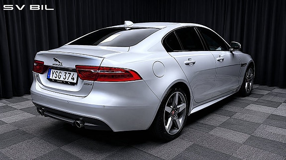 Jaguar XE 5 of 30