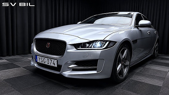 Jaguar XE 4 of 30