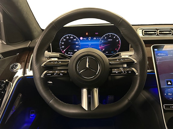 Mercedes-Benz S580 13 of 19
