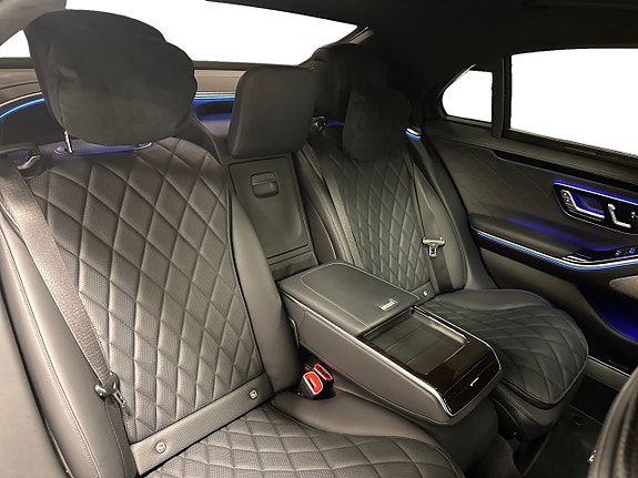 Mercedes-Benz S580 17 of 19