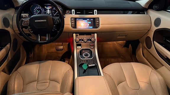 Land Rover Range Rover Evoque 17 of 23