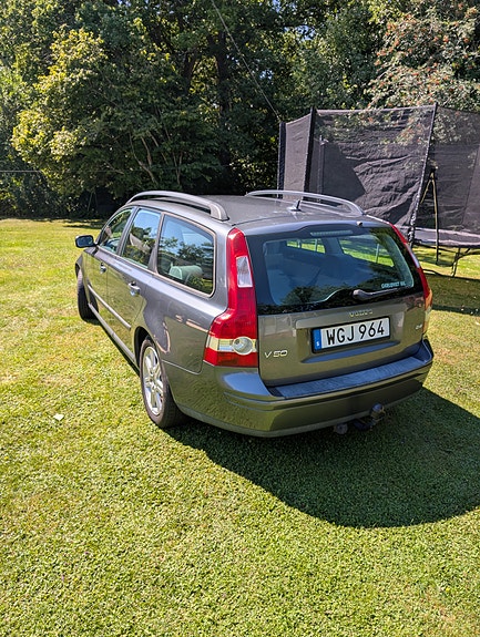 Volvo V50 3 of 3