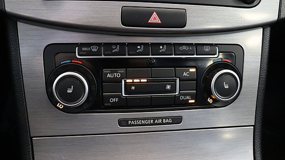 Volkswagen Passat 17 of 17