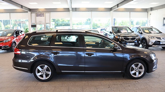 Volkswagen Passat 6 of 17