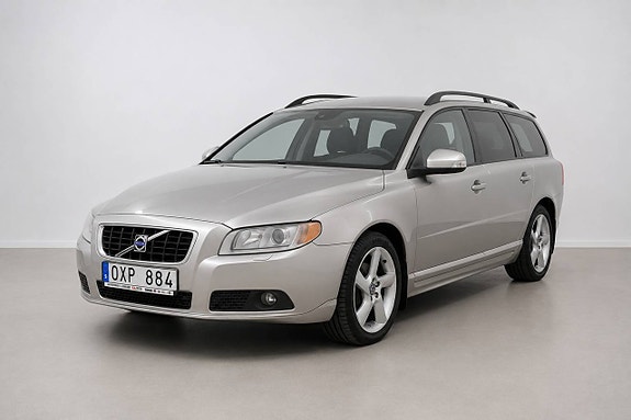 Volvo V70 3 of 5