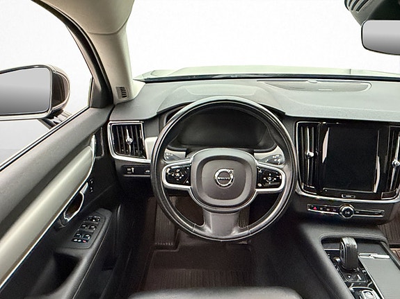 Volvo V90 14 of 30