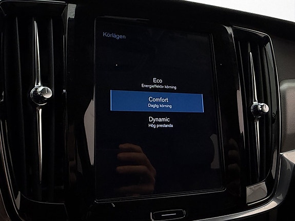 Volvo V90 23 of 30