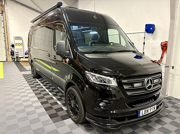 Mercedes-Benz Sprinter 319 2 of 5
