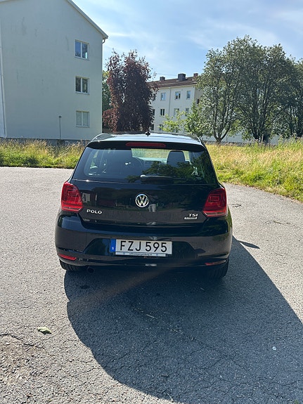 Volkswagen Polo 3 of 5
