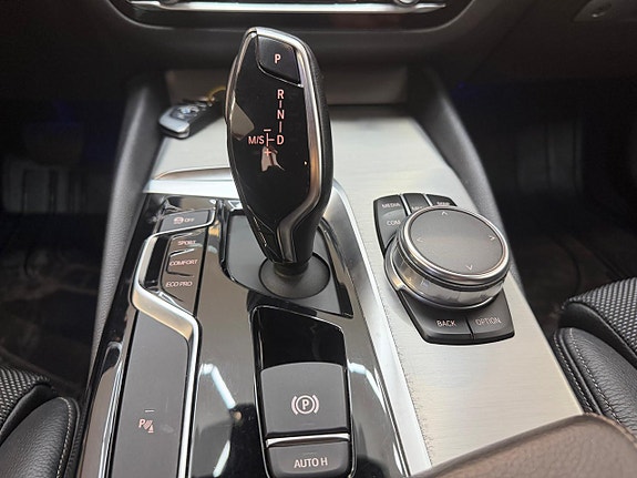 BMW 520d 15 of 21