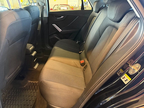Audi Q2 7 of 14