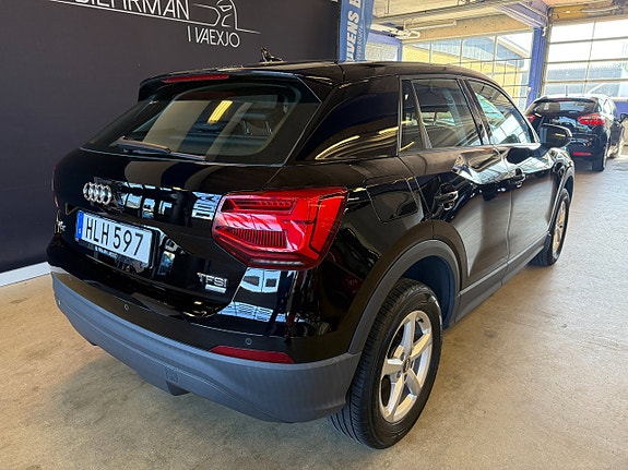 Audi Q2 4 of 14